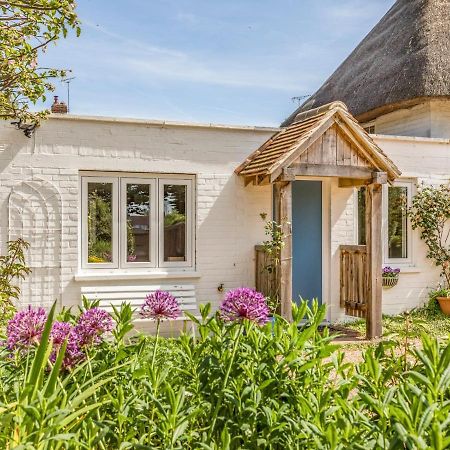 Pass The Keys Charming Apartment Attached To Thatched Cottage Чичестер Экстерьер фото